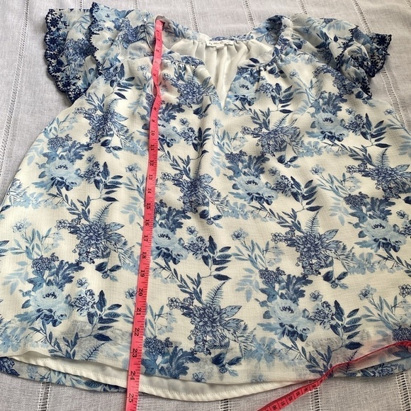 By The River peasant blouse with ruffled sleeves. - Picture 9 of 11